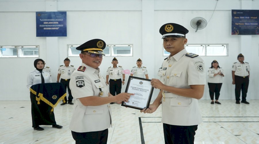 Bangun Budaya Kerja PRIMA, Lapas Luwuk Berikan Penghargaan Petugas Teladan Triwulan I 2026