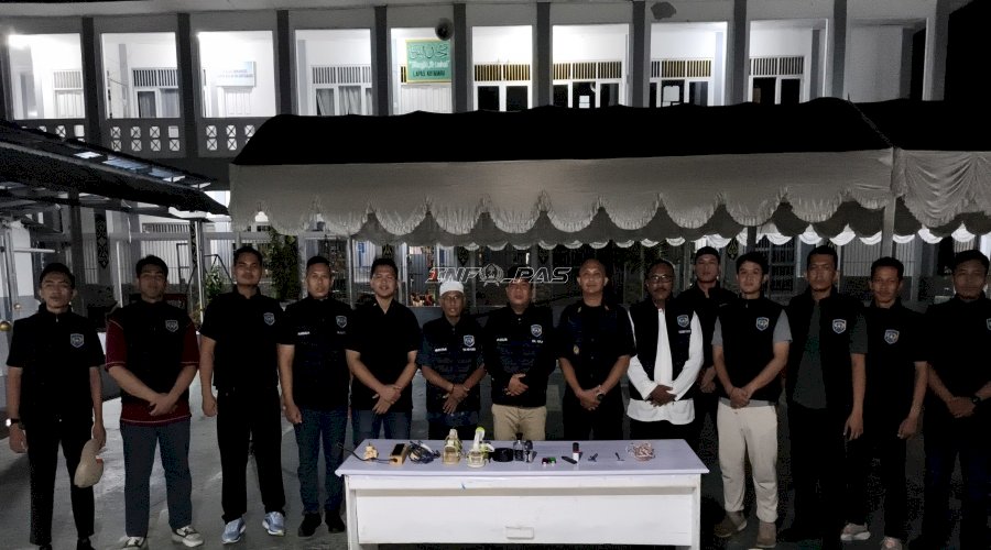 Perkuat Deteksi Dini, Lapas Kotabaru Laksanakan Razia Blok Hunian