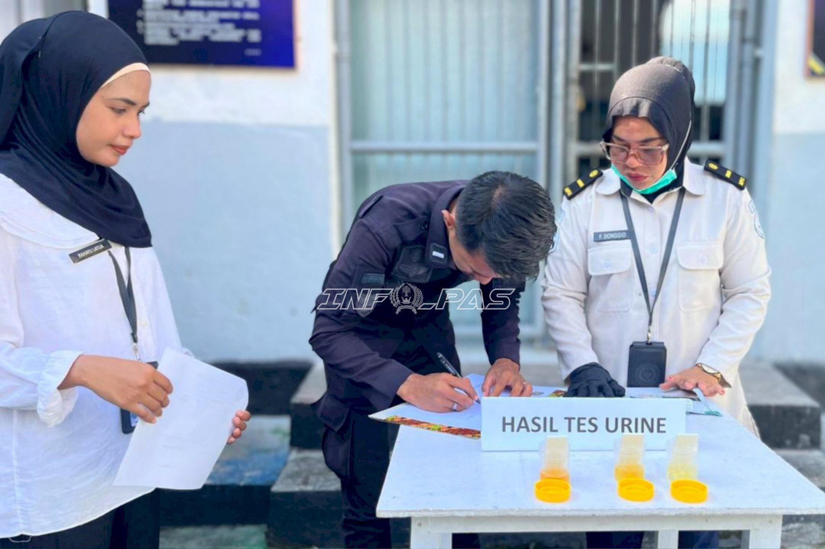 Tes Urine Warga Binaan dan Petugas, Lapas Bandanaira Tegaskan Komitmen Bersih dari Narkoba