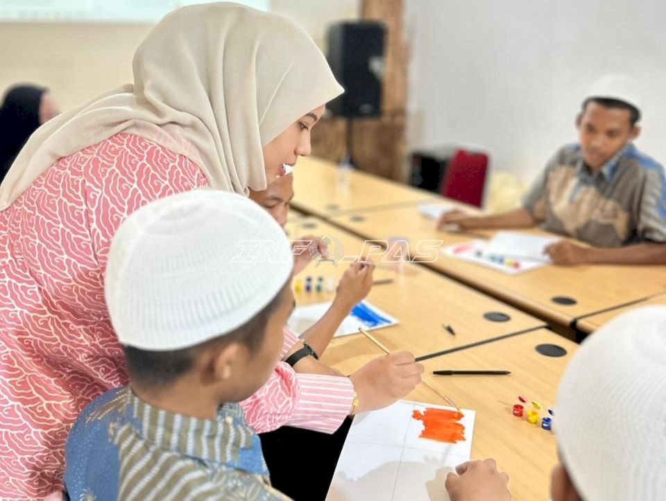 Bangun Kepercayaan Diri, Anak Binaan LPKA Muara Bulian Ikuti Kegiatan Art Therapy