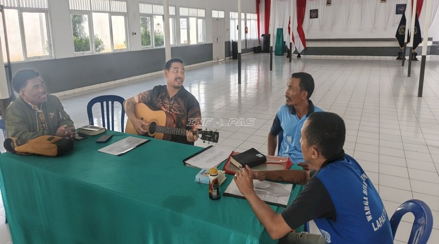 Warga Binaan Lapas Tanjung Khidmat Jalani Pembinaan Rohani Kristen 