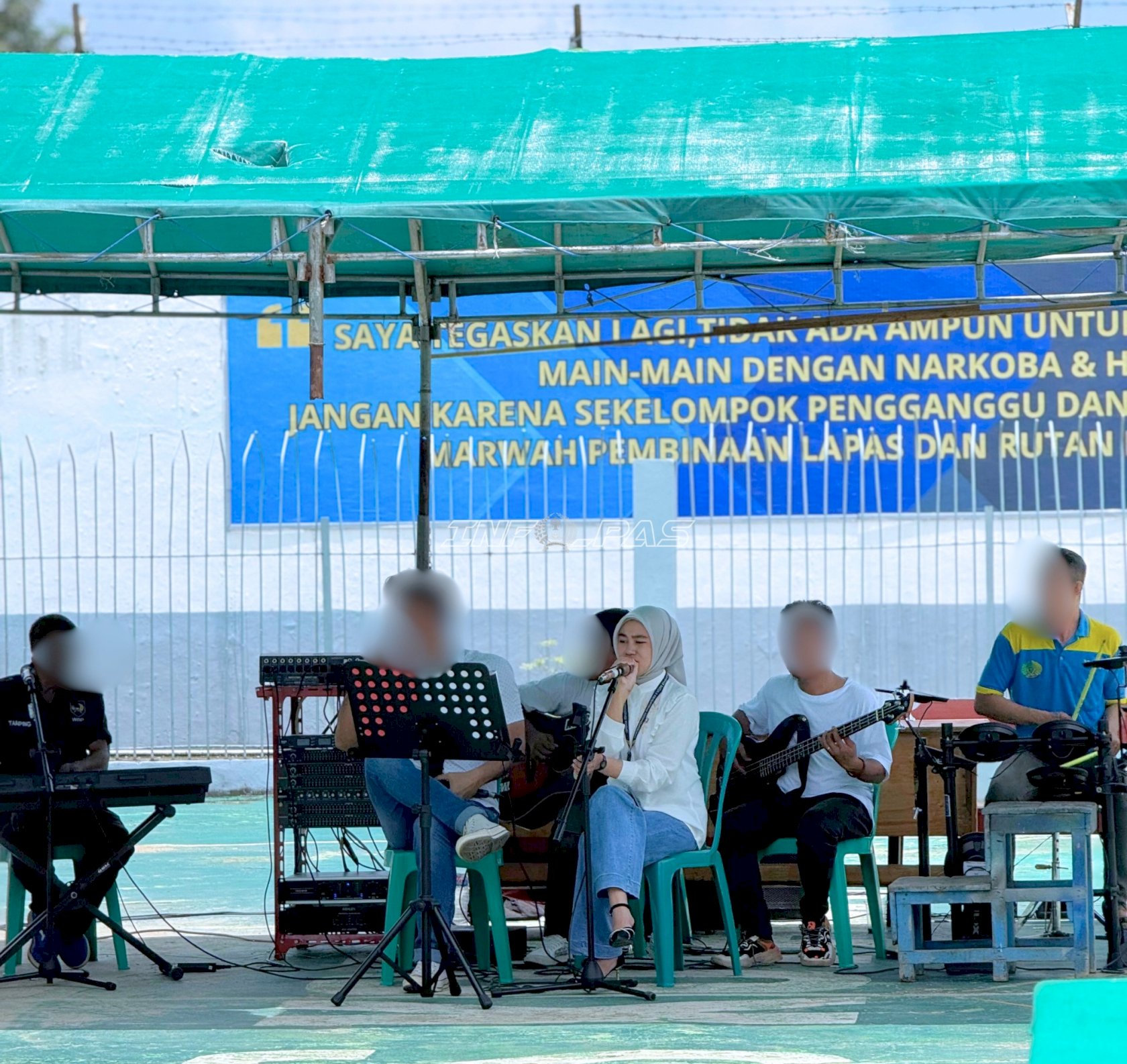 Bamega Band Lapas Kotabaru Hibur Pengunjung dengan Penampilan Enerjik