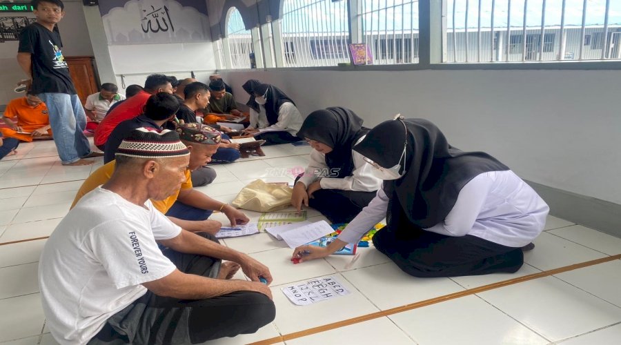 Berantas Buta Aksara, Rutan Majene Fasilitasi Warga Binaan Belajar Membaca dan Menulis