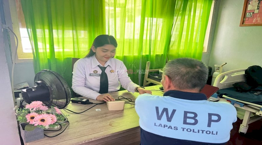 Lapas Tolitoli Peduli Kesehatan Warga Binaan Lansia lewat Pemeriksaan serta Pembagian Vitamin dan Makanan Tambahan