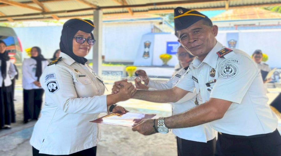 Dua Dekade Pengabdian, Petugas Lapas Bandanaira Raih Penghargaan Satyalancana Karya Satya XX