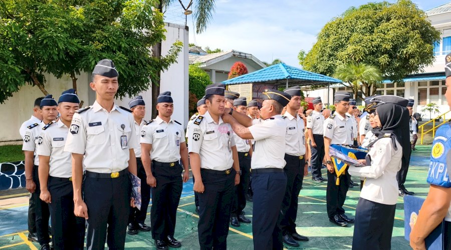 Lapas Tanjung Laksanakan Kenaikan Pangkat 24 Petugas sebagai Bentuk Penghargaan Kinerja