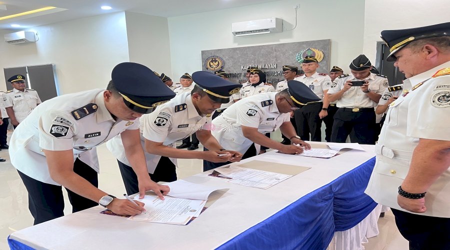 Kakanwil Ditjenpas Kaltim Lantik 19 Pejabat Manajerial dan Kukuhkan Satops Patnal Wilayah Kaltimtara 