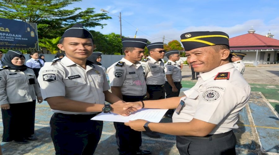 Penyematan Kenaikan Pangkat Petugas, Plt. Kakanwil Ditjenpas Kep. Babel Tekankan Peningkatan Kompetensi dan Disiplin Petugas