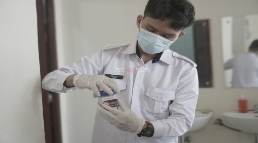 Kanwil Ditjenpas Kalbar Gelar Tes Urine Serentak, Seluruh Petugas Negatif Narkoba