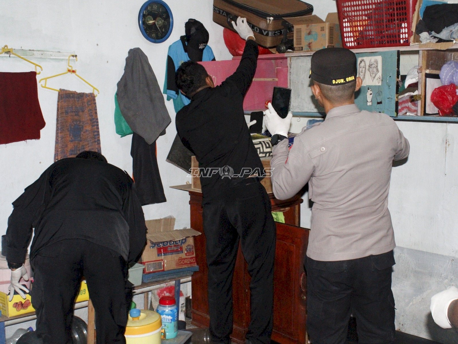 Gandeng TNI Polri Gelar Razia dan Tes Urine, Lapas Sanana Berantas Barang Terlarang