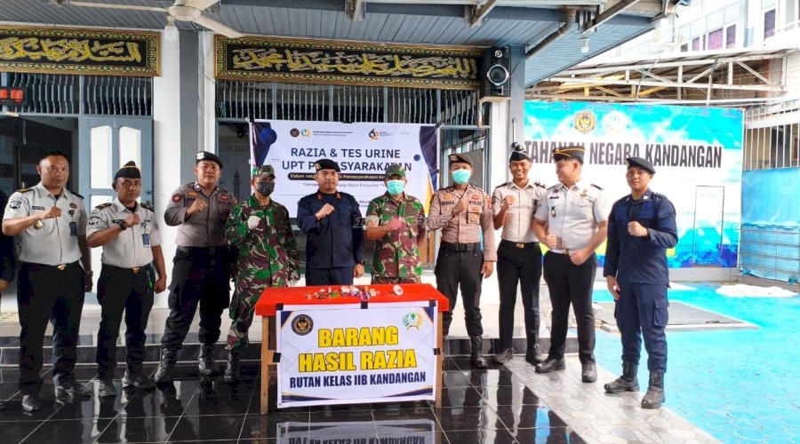 Rutan Kandangan Gelar Razia Gabungan dan Tes Urine bersama TNI-Polri