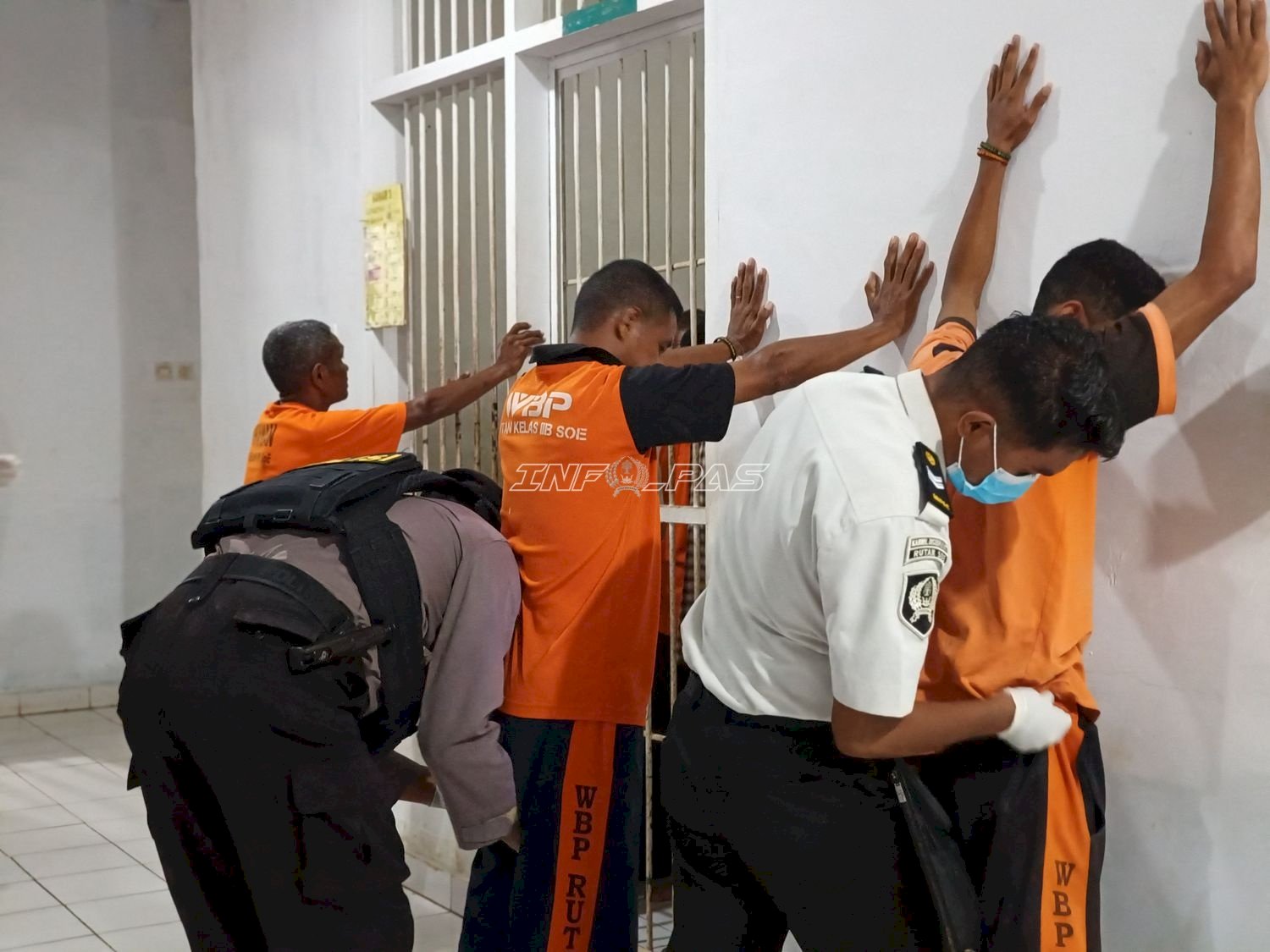 Rutan SoE Gandeng Polres TTS Gelar Penggeledahan dan Tes Urine