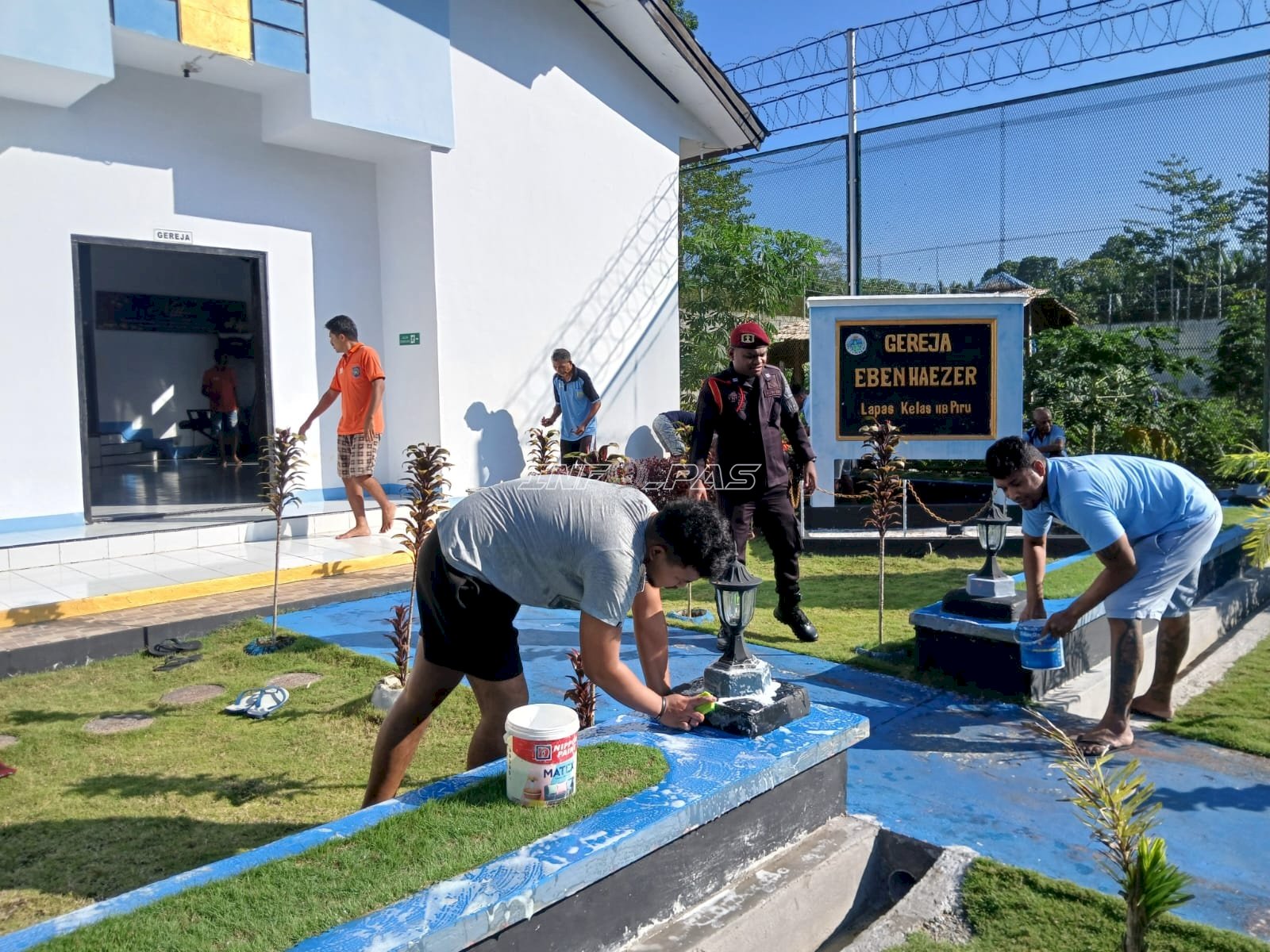 Lapas Piru Gelar Aksi Bersih-Bersih, Semarakkan HBP Ke-62 dengan Semangat Kebersamaan