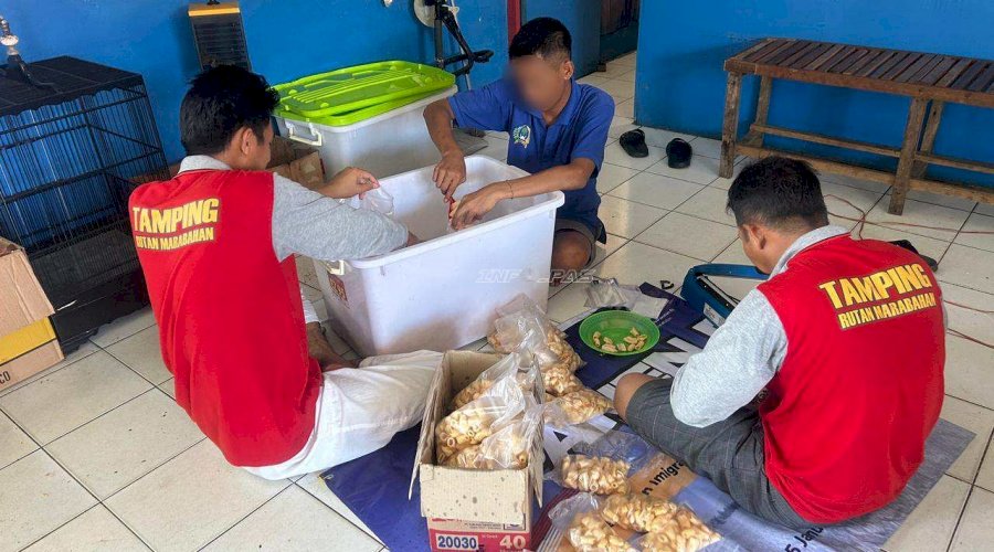 Bekali Keterampilan Usaha, Warga Binaan Rutan Marabahan Produksi Makaroni Goreng