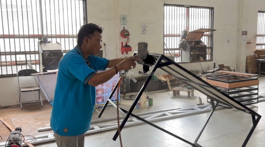 Lapas Batulicin Gelar Pembinaan Kemandirian Warga Binaan di Bidang Industri Furnitur