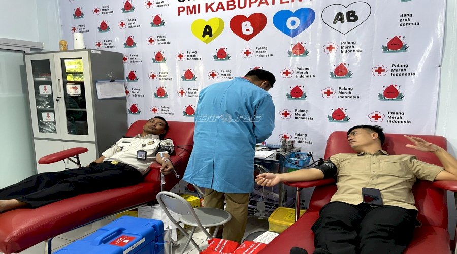 Peringati HBP Ke-62, Jajaran Lapas Batang Donorkan Darah ke PMI Kab. Batang