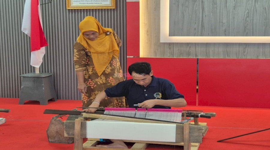 Rutan Donggala Wujudkan UMKM Pemasyarakatan melalui Keterampilan Tenun