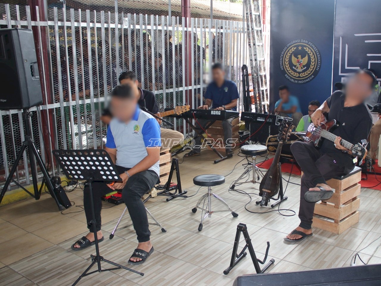 Beri Ruang Ekspresi, Lapas Banjarmasin Tampilkan Band Warga Binaan Hibur Pengunjung