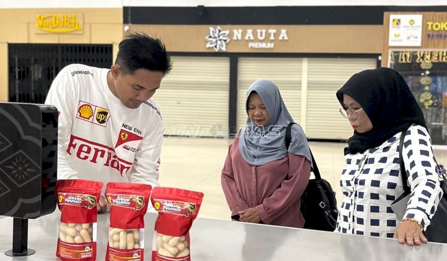 Lapas Perempuan Martapura Perluas Pasar Amplang Warna Permata ke Bandara