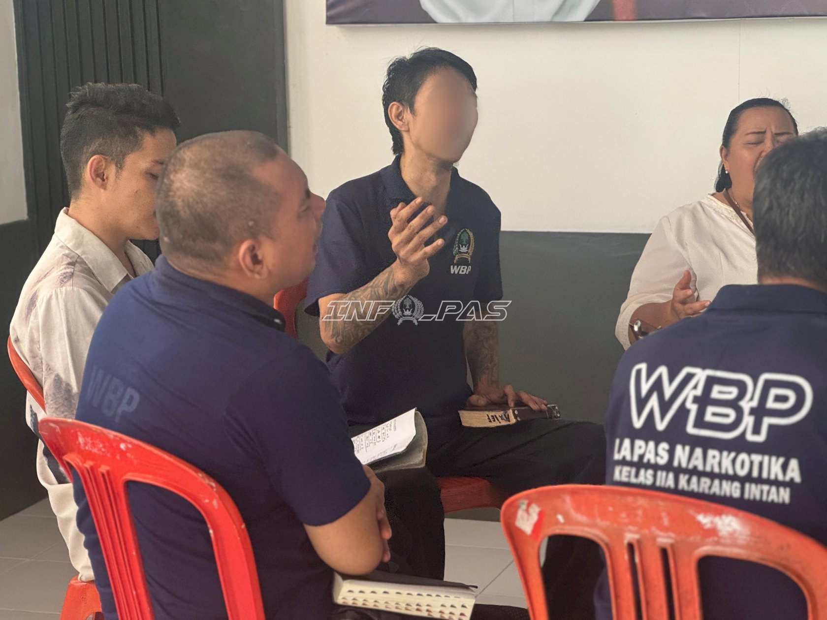 Lapas Narkotika Karang Intan Gelar Kebaktian Nasrani Penuh Kedamaian