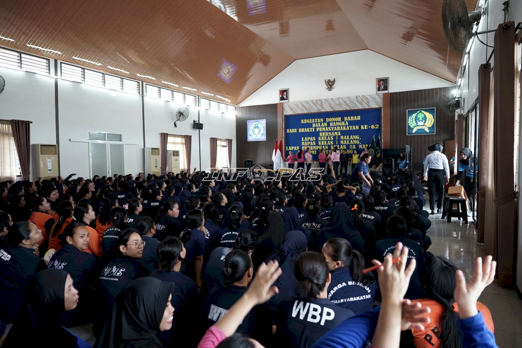 Penuh Sukacita, Lapas Perempuan Malang Bagikan Hadiah Lomba HBP