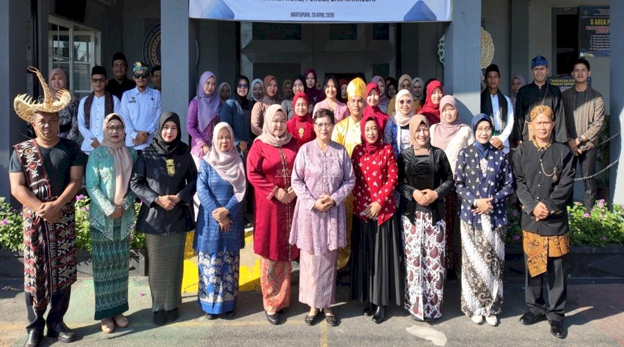 Semarak Hari Kartini, Petugas Lapas Perempuan Martapura Kenakan Pakaian Adat untuk Lestarikan Budaya Bangsa