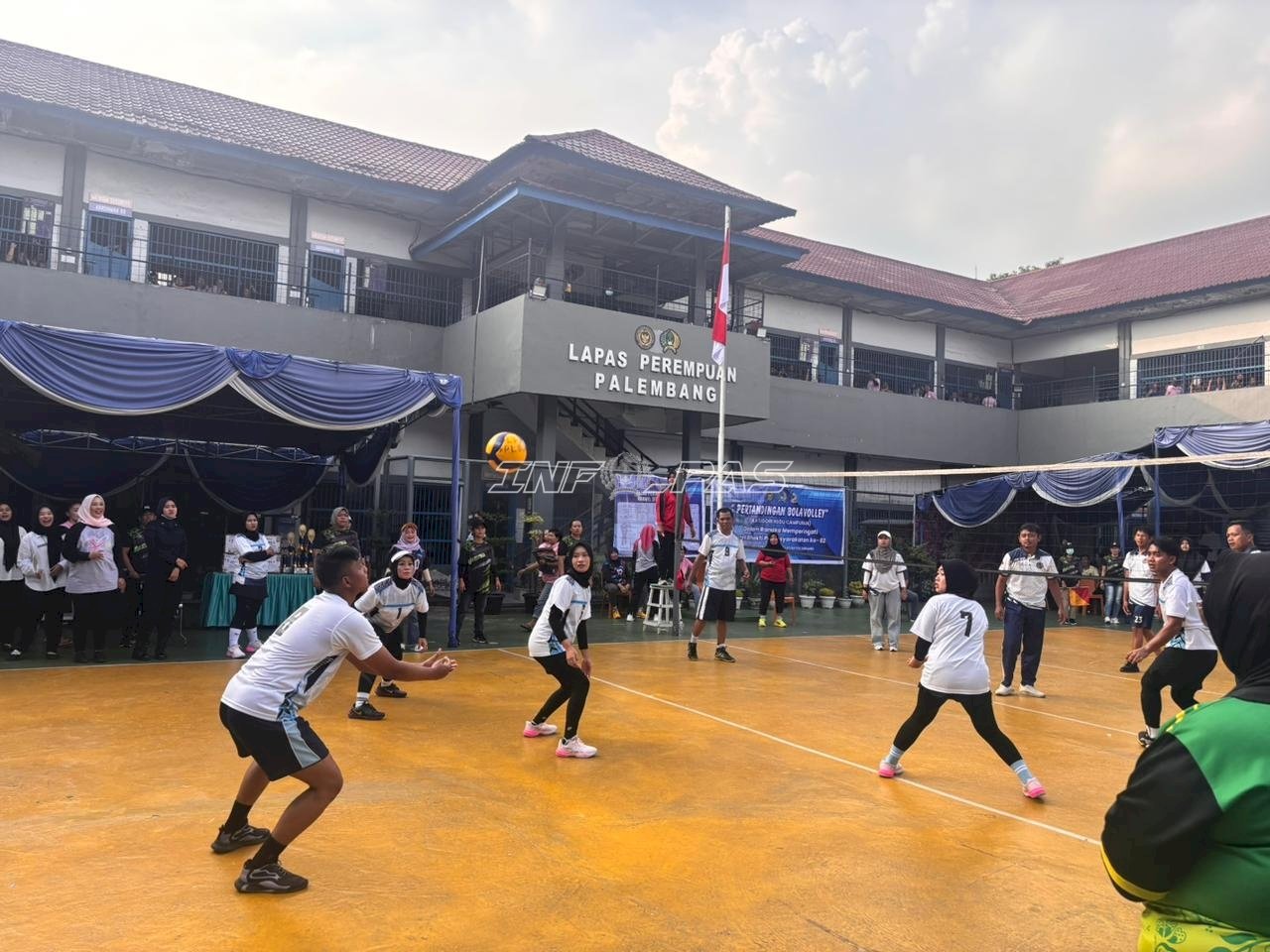 Tampil Solid, Tim Voli Campuran Lapas Perempuan Palembang Amankan Posisi Ketiga