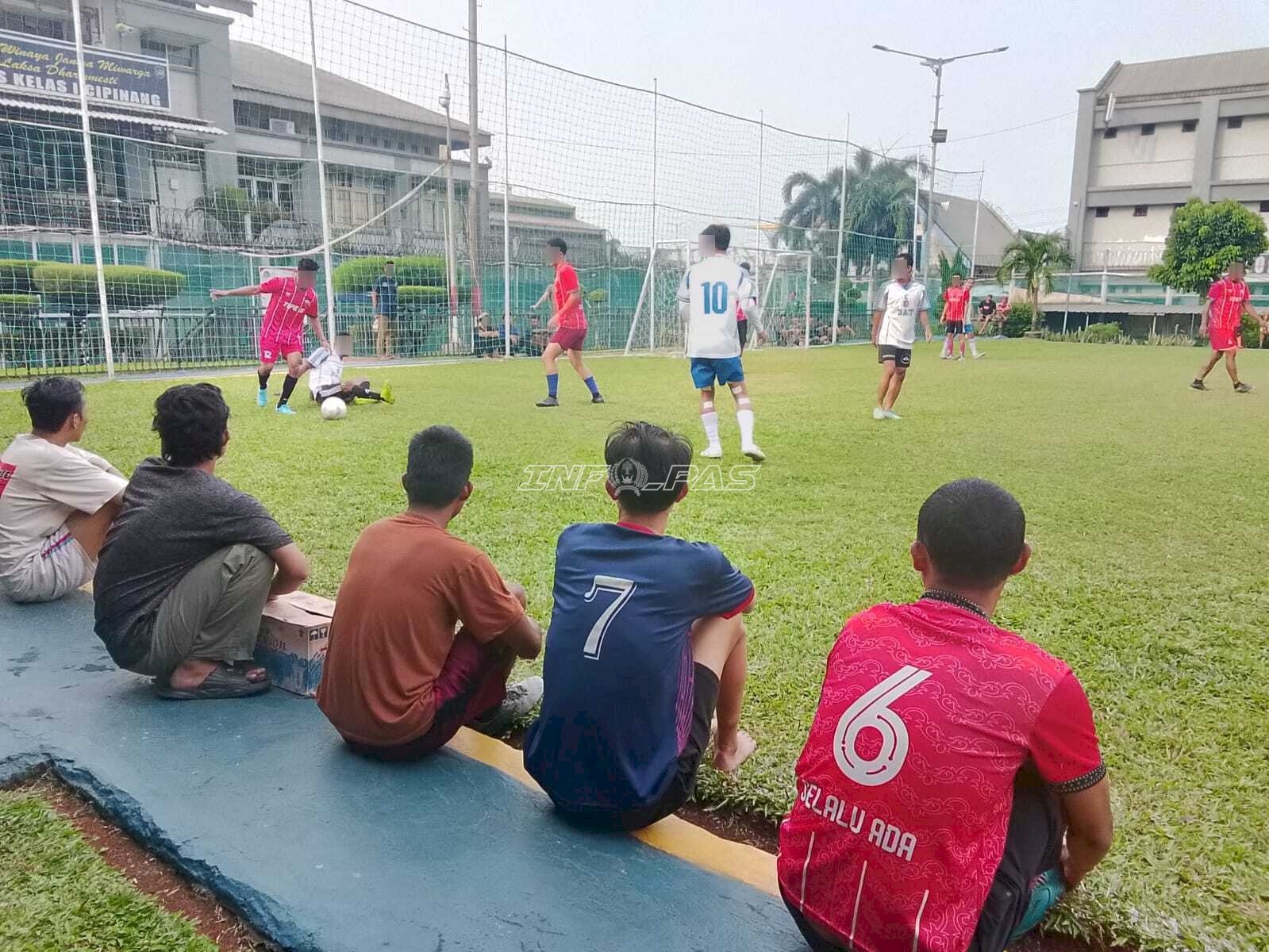 Puncak HBP Ke-62 di Lapas Kelas I Cipinang, Tim Blok A Juara Final Mini Soccer Kalahkan Tim Petugas