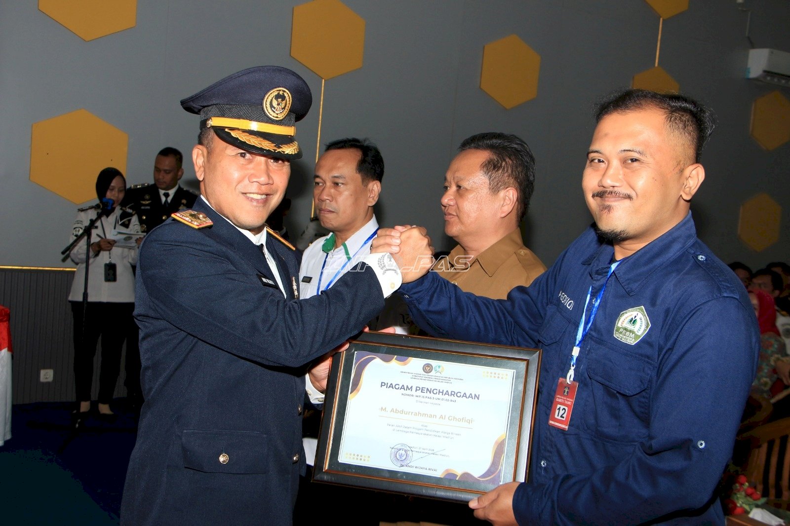 Lapas I Madiun Apresiasi Mitra dan Serahkan Beasiswa di Momen Tasyakuran HBP Ke-62