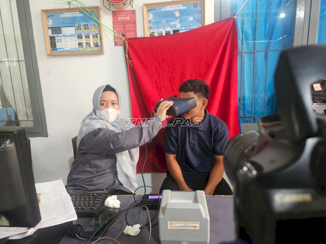 Warga Binaan Lapas Kuala Tungkal Ikuti Verifikasi NIK dan Perekaman Biometrik