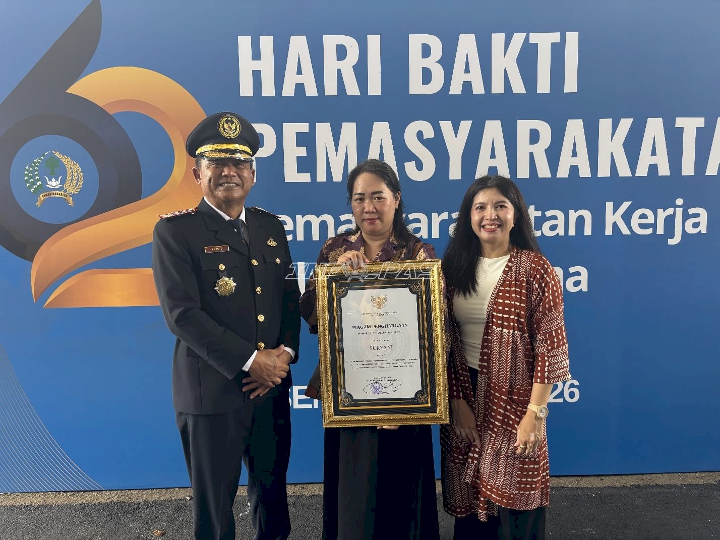 Menginspirasi dan Berkontribusi, Klien Bapas Jambi Terima Penghargaan Menteri Imipas