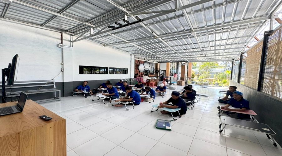Kuliah Virtual, Warga Binaan Lapas Narkotika Karang Intan Pelajari Matematika Bisnis 