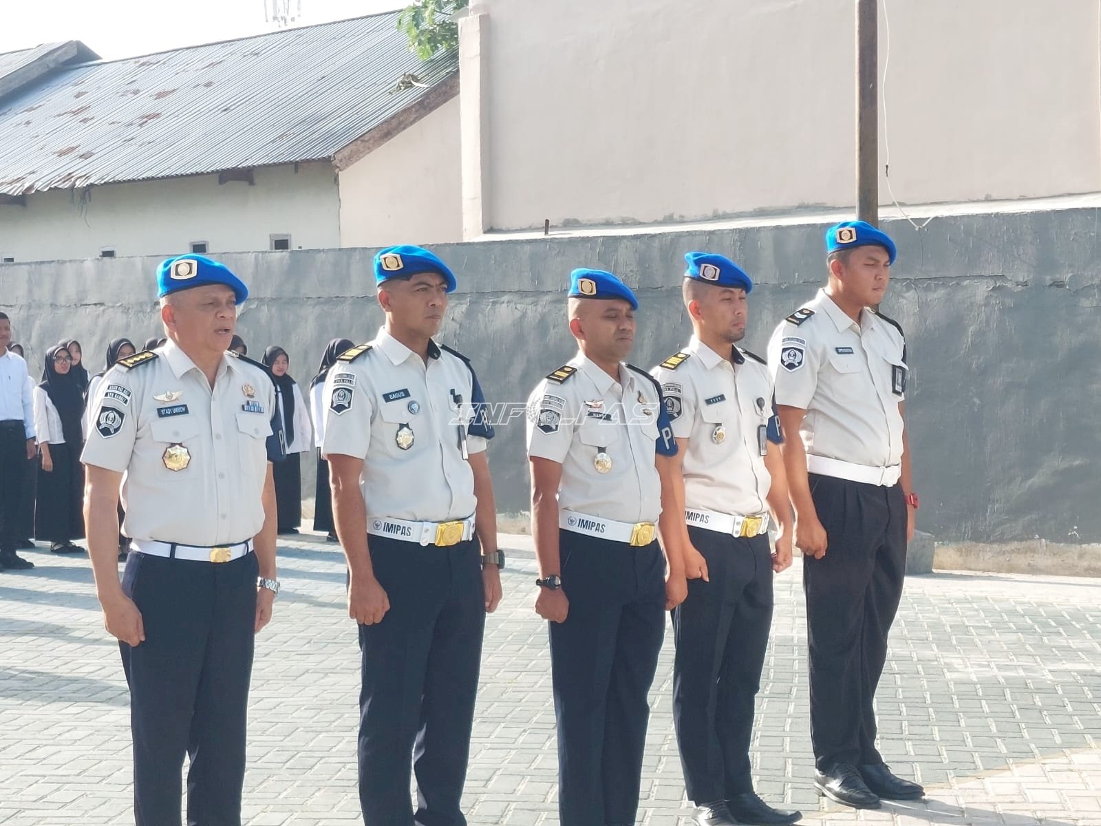 Kakanwil Ditjenpas Sulteng Kukuhkan Satops Patnal dan Sematkan Kenaikan Pangkat 12 Pegawai