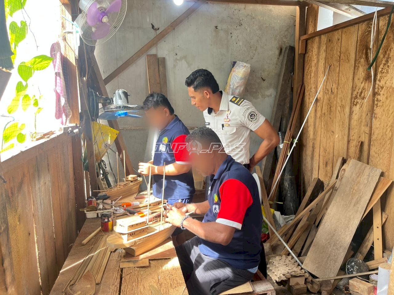 Tak Terhalang Jeruji, Tangan Terampil Warga Binaan Lapas Wahai Ciptakan Kapal Minimalis