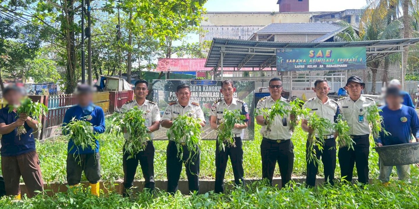 Lapas Banjarmasin Panen Kangkung 100 Kg di Lahan SAE 1