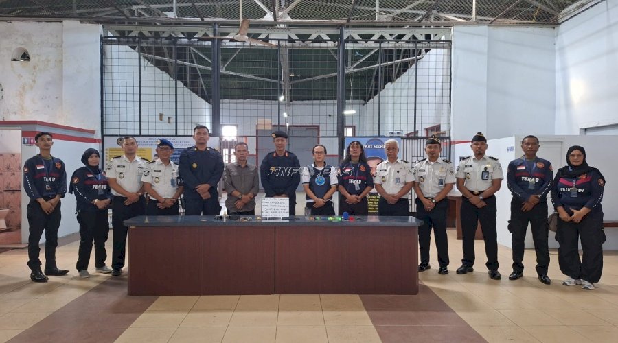 Lapas Kuningan Ikrar Bersih Halinar serta Gelar Razia dan Tes Urine