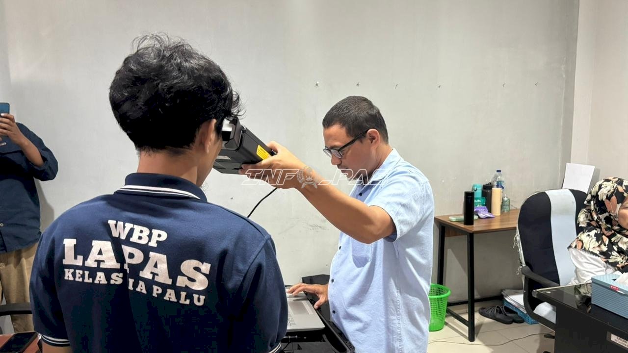 Gandeng Disdukcapil, Lapas Palu Fasilitasi Pembuatan KTP-el bagi Warga Binaan