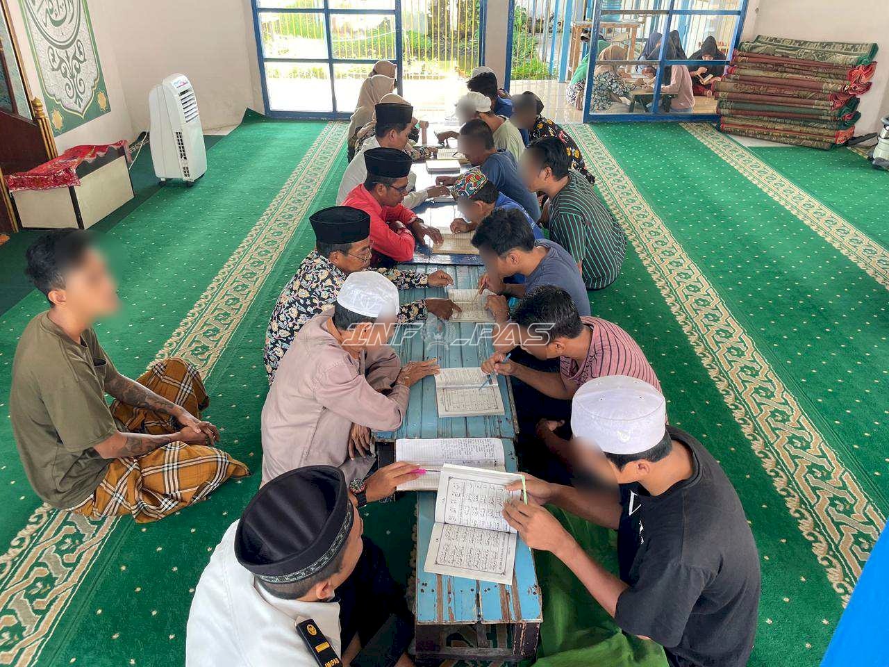 Rutan Marabahan Gandeng Kemenag Batola Ajarkan Iqra dan Al-Qur’an kepada Warga Binaan