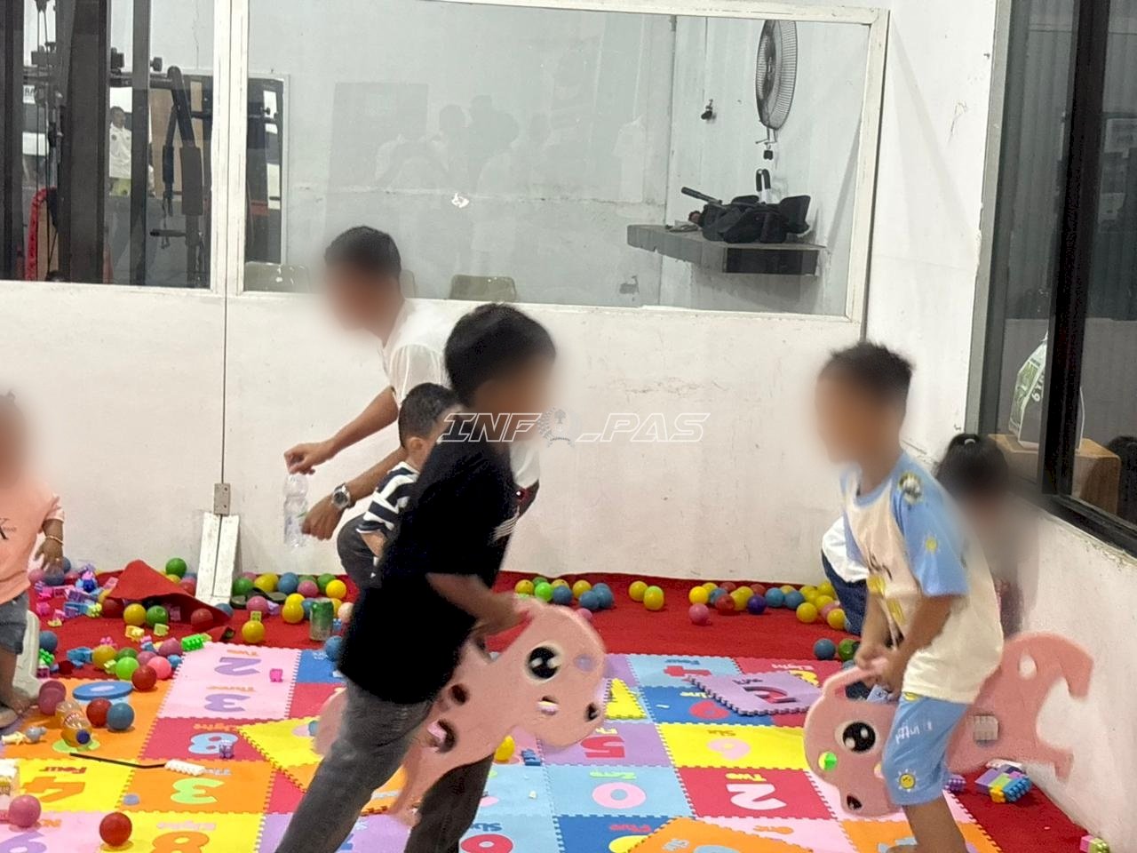 Tingkatkan Layanan Humanis, Lapas Narkotika Karang Intan Optimalkan Taman Bermain untuk Kunjungan Keluarga