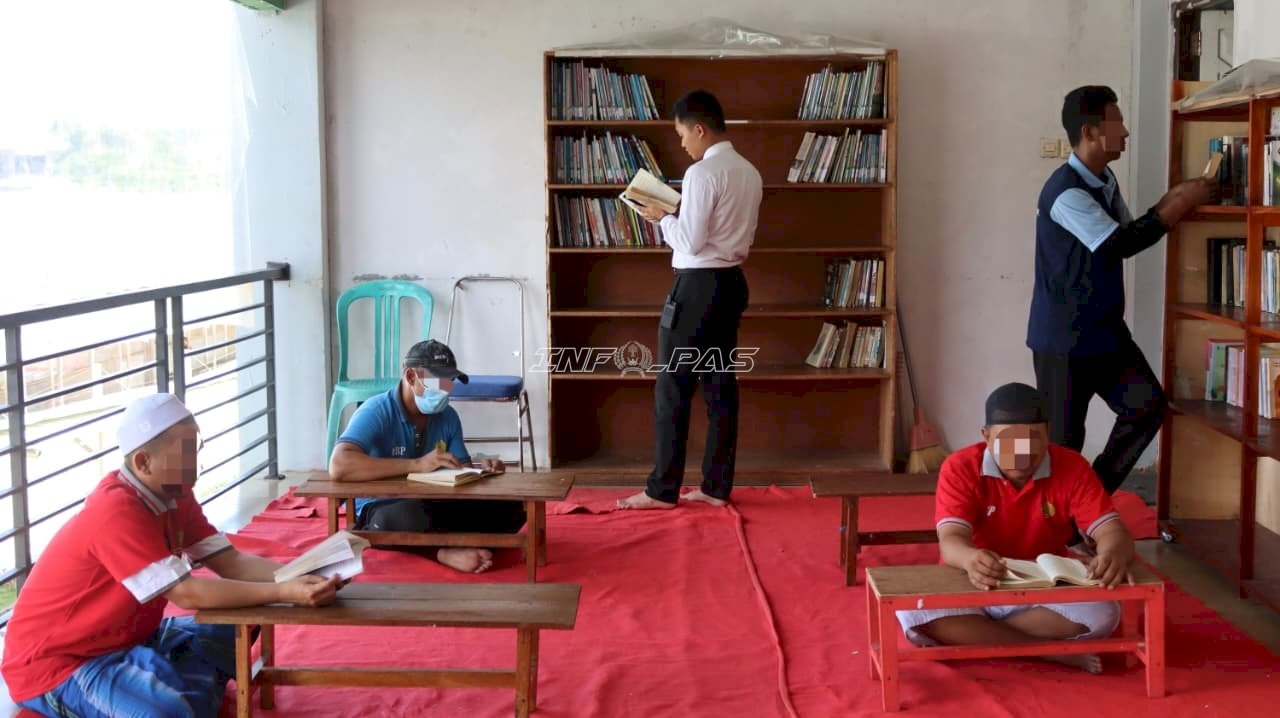 Warga Binaan Lapas Batulicin Manfaatkan Pojok Baca untuk Tingkatkan Literasi
