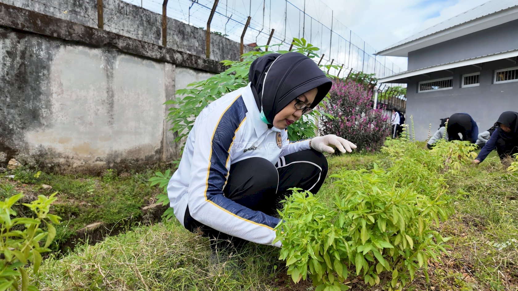 Lapas Perempuan Martapura Tanamkan Kepedulian Lingkungan Lewat Kegiatan Gotong Royong