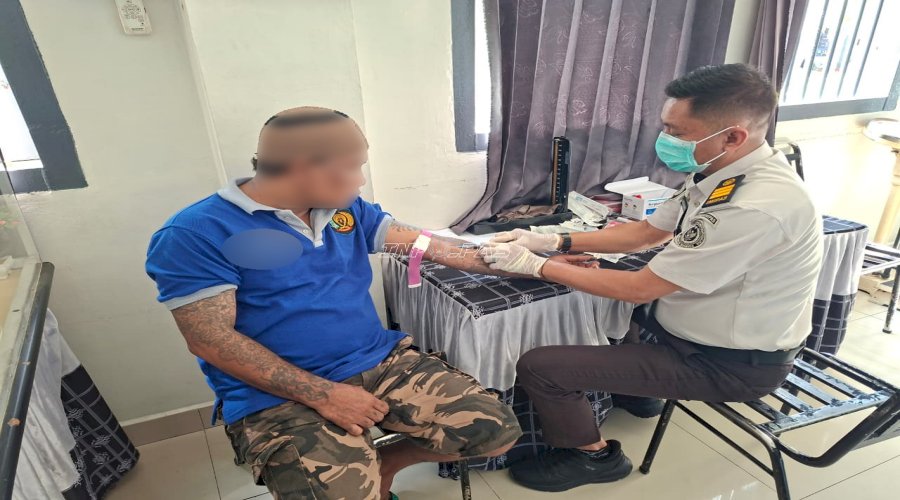 Perkuat Layanan Kesehatan, Petugas Lapas Palu Periksa 11 Warga Binaan Suspek Penyakit Menular
