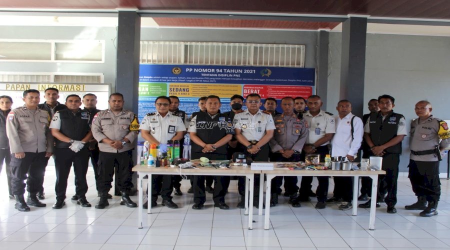 Kanwil Ditjenpas NTT bersama APH Perkuat Stabilitas Keamanan melalui Razia Gabungan di UPT Pemasyarakatan