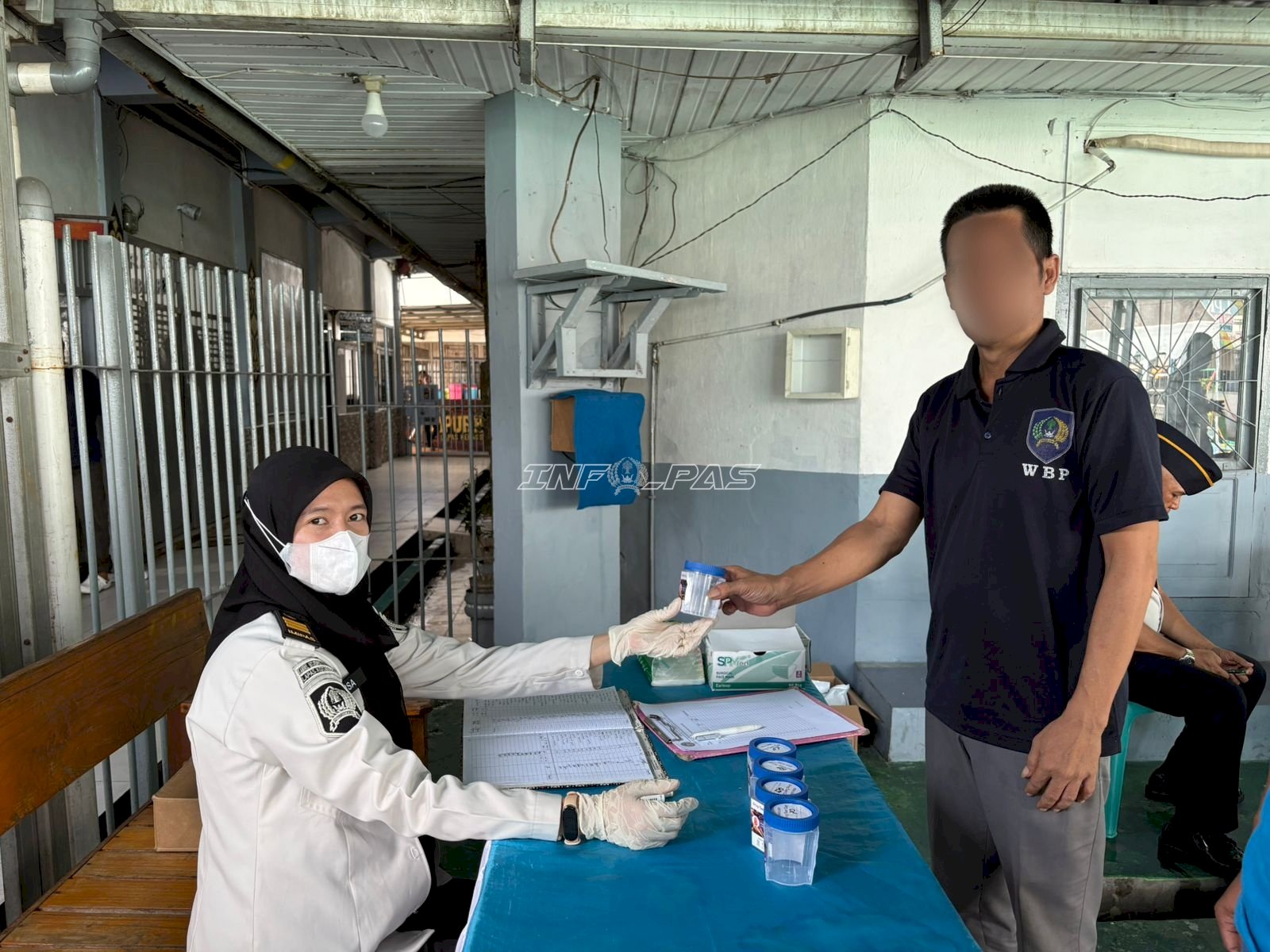 Berantas Halinar, Lapas Kotabaru Gelar Razia dan Tes Urine bersama APH