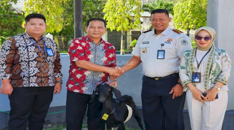 Warga Binaan Lapas Tual Terima Hewan Kurban dari Pemkab Malra dan Bank BRI