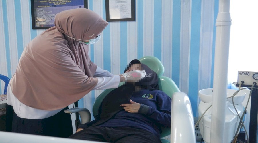 Warga Binaan Lapas Perempuan Martapura Nikmati Layanan Periksa Gigi Gratis
