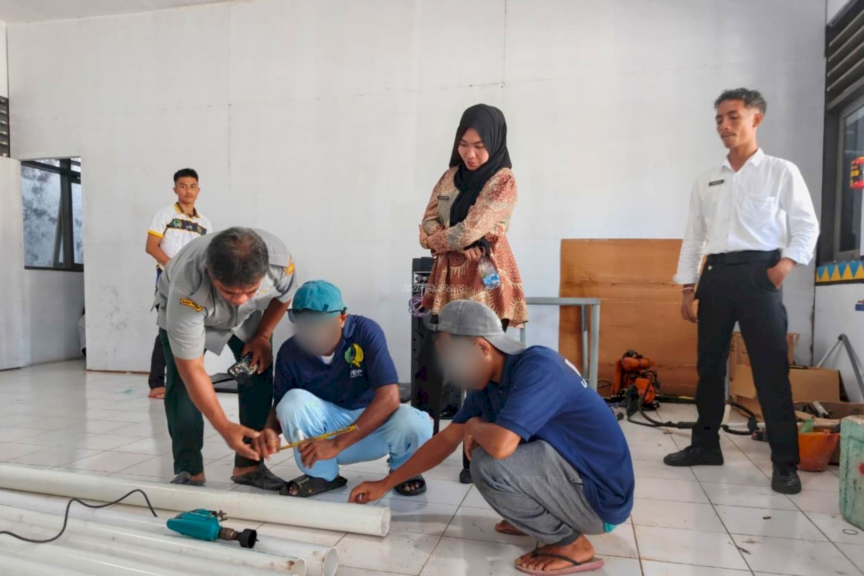 Lapas Bandanaira Gandeng Penyuluh Pertanian Latih Warga Binaan Budidaya Hidroponik