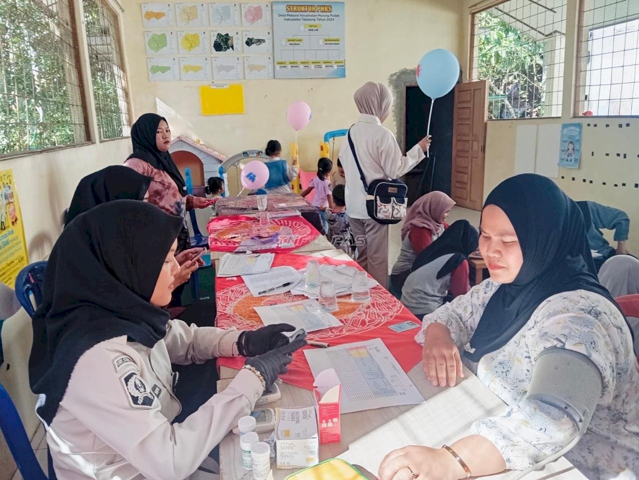 Lapas Tanjung Hadirkan Layanan Pemeriksaan Kesehatan Gratis bagi Warga Desa Maburai