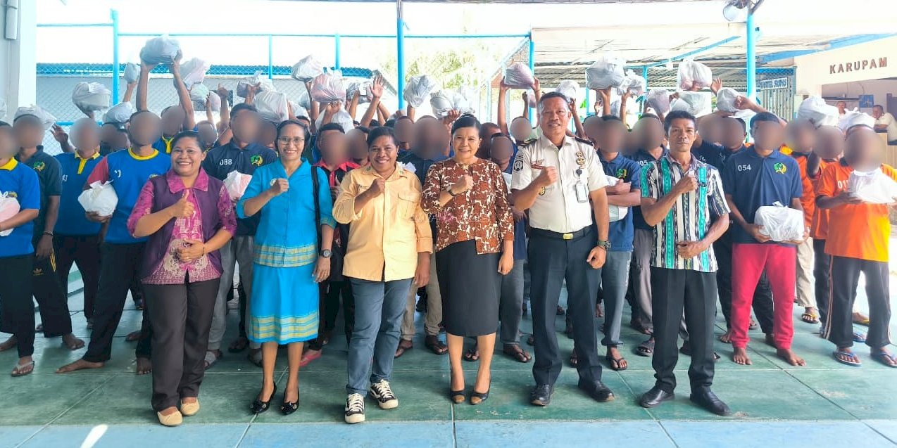 Warga Binaan Lapas Kalabahi Terima Peralatan MCK dari Kemenag Kab. Alor