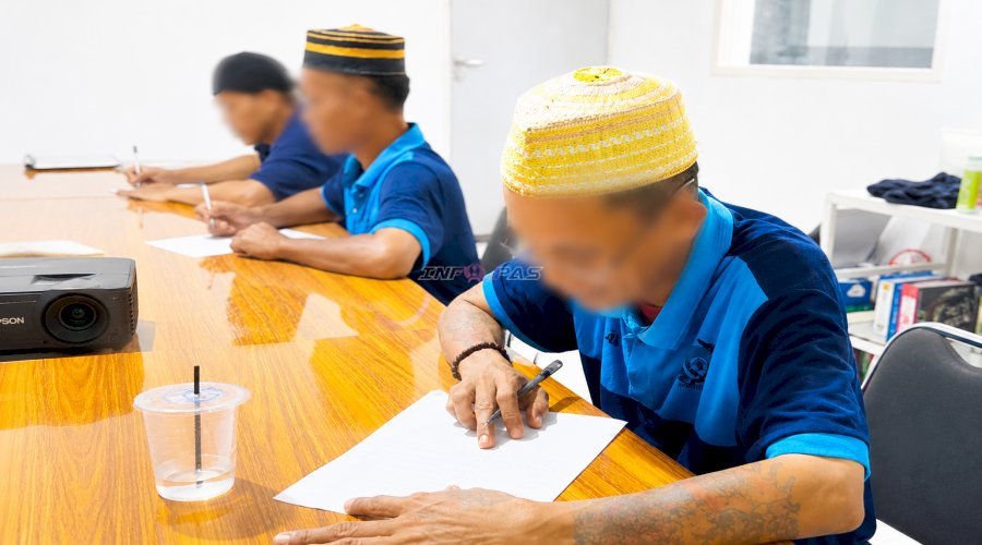 Penuhi Hak Pendidikan, Warga Binaan Lapas Takalar Antusias Belajar Keaksaraan Fungsional